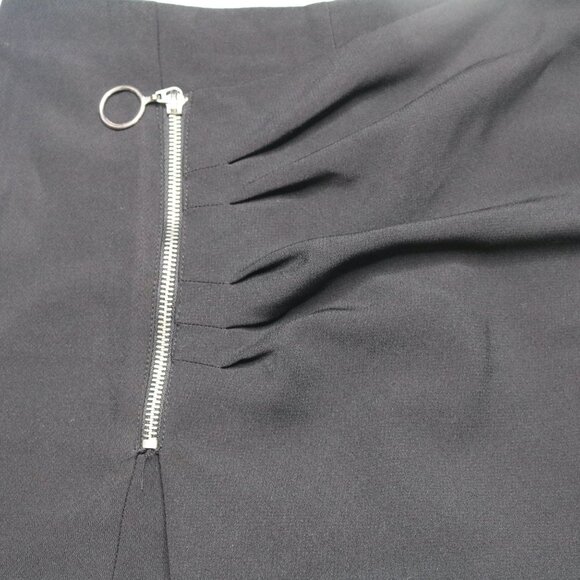 Zara Women's Asymmetrical Black Zipper Skort, size Small - Picture 5 of 9